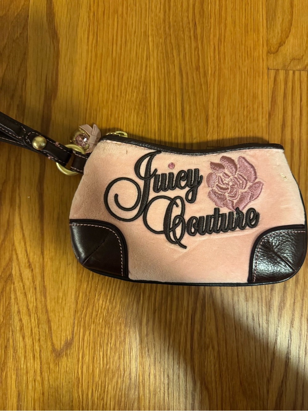 Authentic Y2K Juicy Couture Pink Velvet Wristlet with Brown Trim